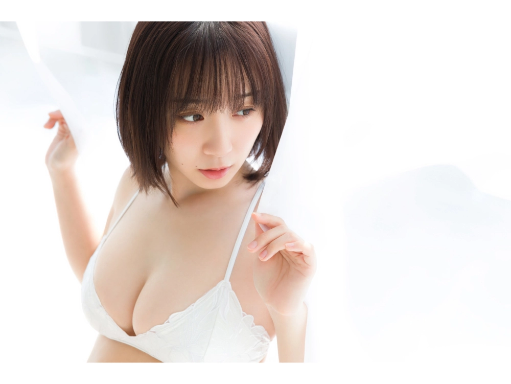 Ảnh gái xinh bikini toát lên vẻ đẹp gợi cảm bốc lửa đầy thu hút