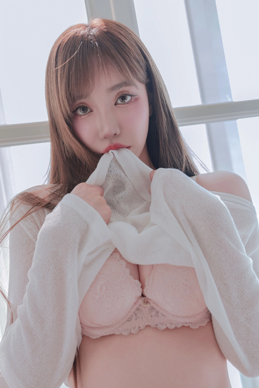 Gái xinh sexy vú to mang nét đẹp gợi cảm bốc lửa đầy sức hút